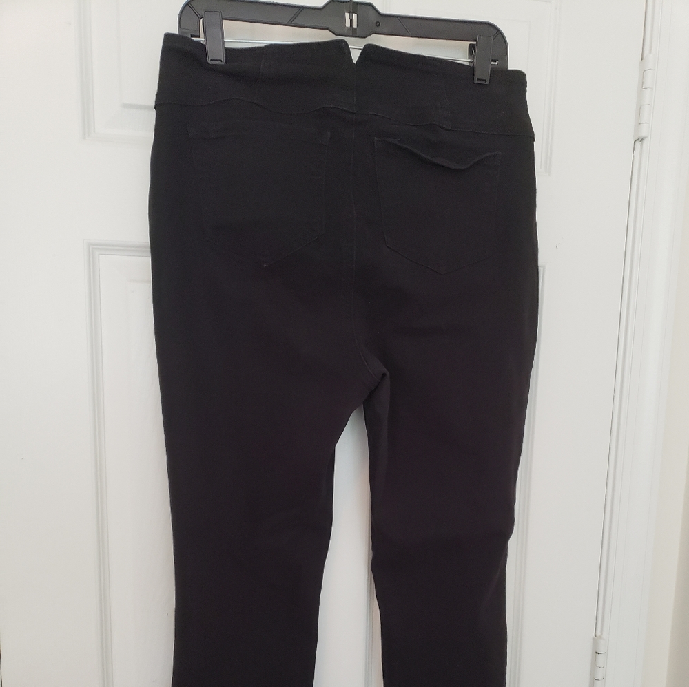 Triple Button High Rise Skinny - Picture 2 of 3